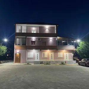 Nocleg ze śniadaniem Alessio, Krujë